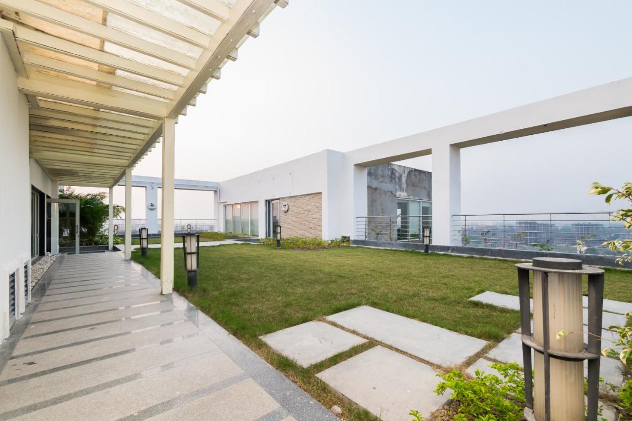 Capital O 10212 Hotel West Willows Xanadu Kolkata Exterior photo