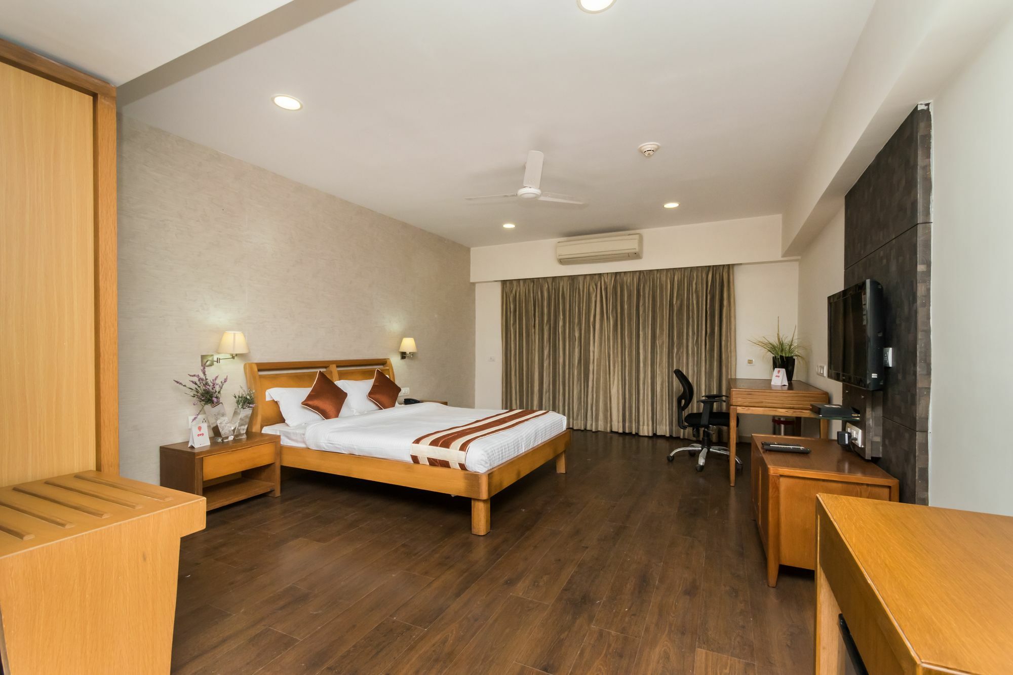 Capital O 10212 Hotel West Willows Xanadu Kolkata Exterior photo