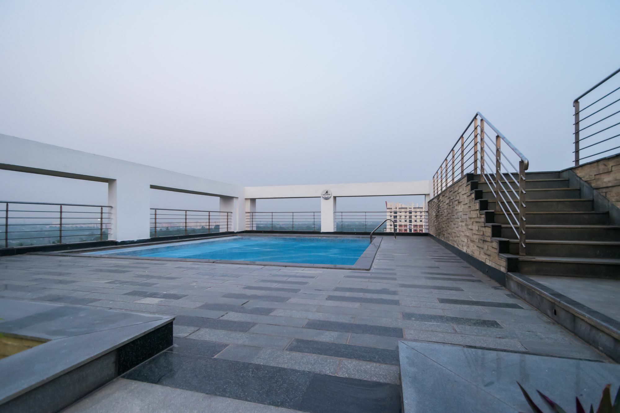Capital O 10212 Hotel West Willows Xanadu Kolkata Exterior photo